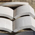 Elementele prefabricate din beton refractar desfășurate înainte de montajul cuptorului Compact Mons Mellis